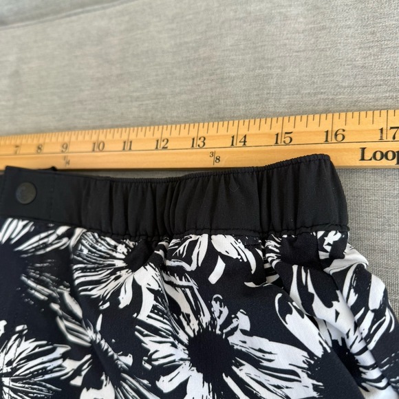 Chubbies The Resort Swim Trunks Shorts Mens XL Black White Flower 4" Mesh Liner - Picture 10 of 15